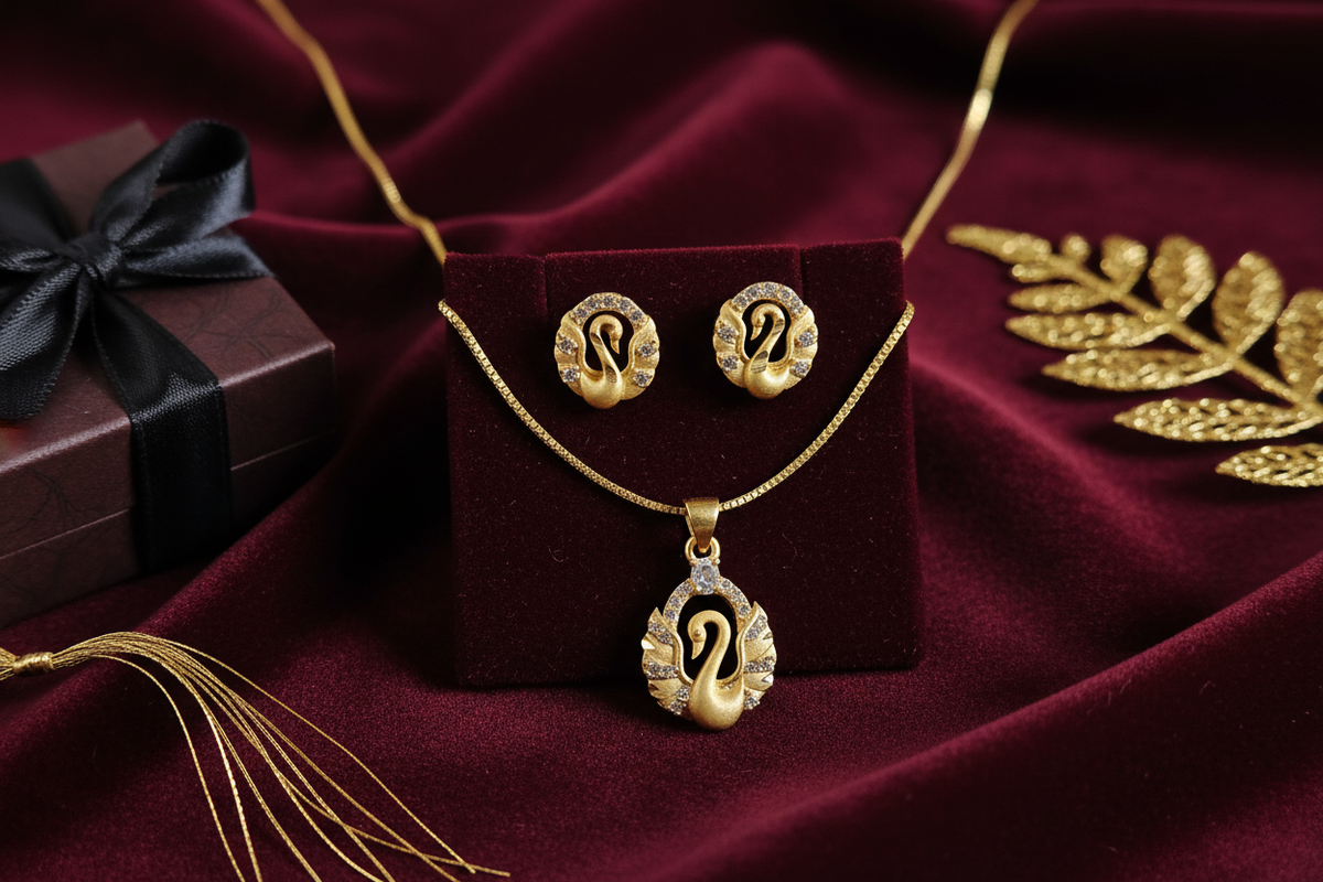 AinLore Luxury Flat Lay