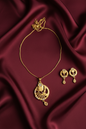AinLore Daily-Wear Pendant Set — Luxury Flat Lay