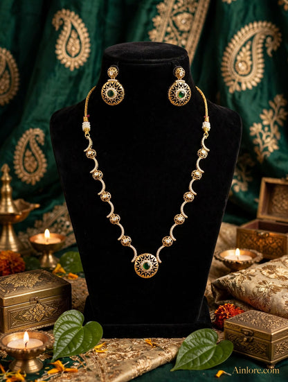 Gulnaar Rani Haar — Antique Gold & Emerald Necklace Set