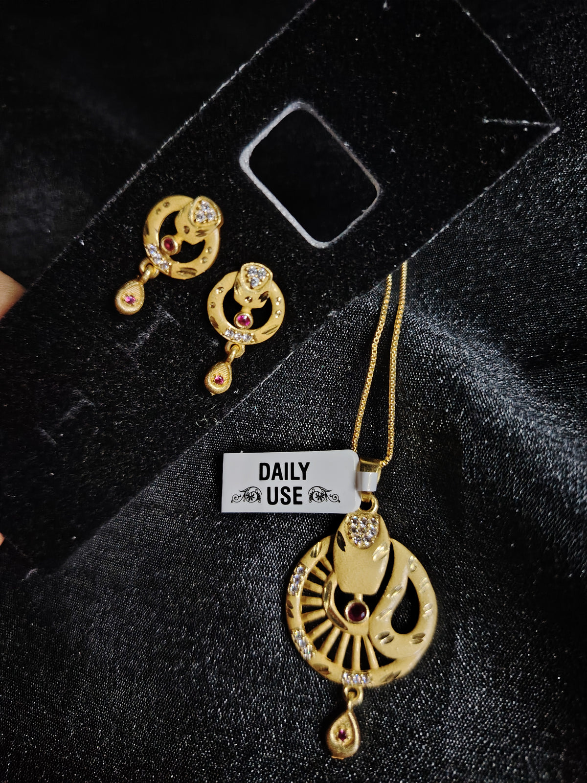 Round Pendant chain set