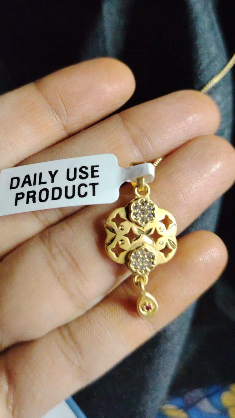 Lattice Bloom Pendant Necklace